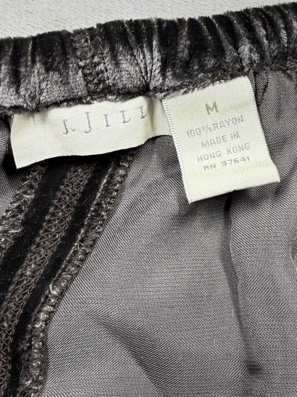 Vintage J.Jill Grey Silver Velvet Whimsigoth Maxi Skirt Size Medium - Picture 14 of 14